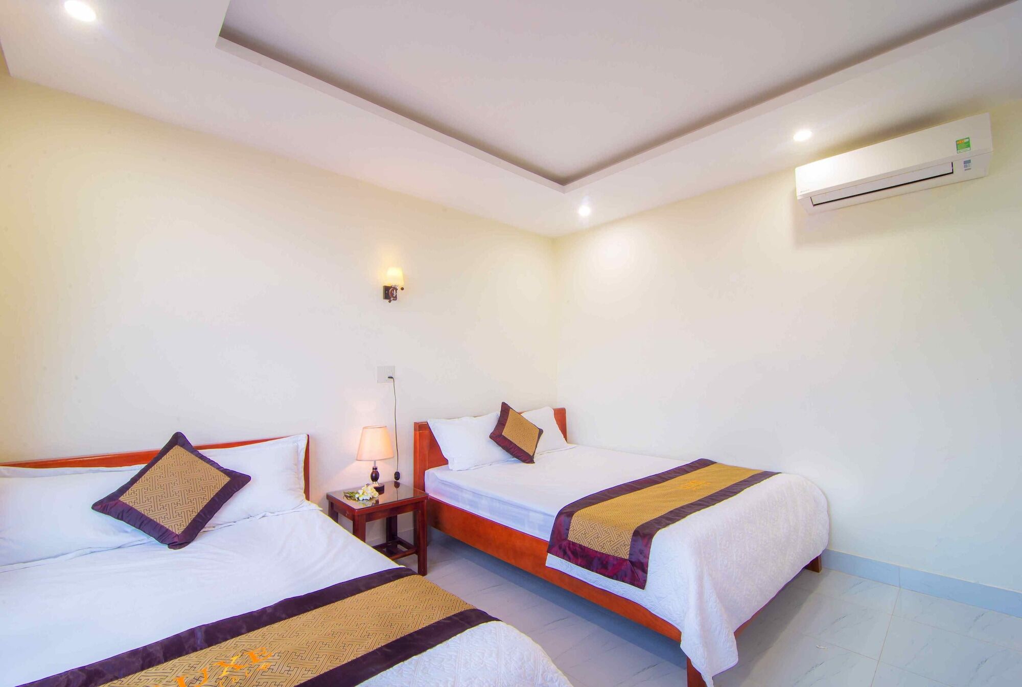 Luxe Hotel Ngu Hanh Son Екстер'єр фото